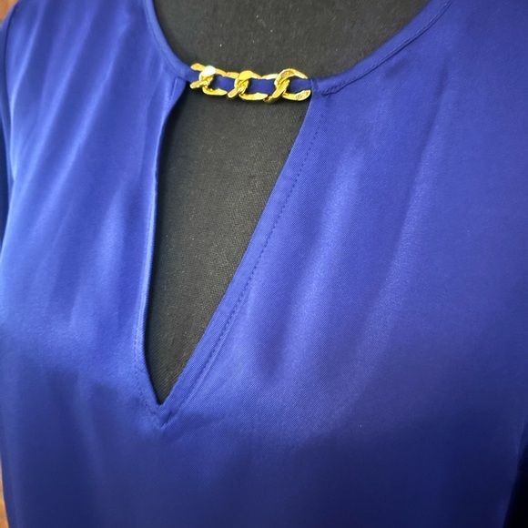 INC SILKY ROYAL BLUE LONG SLEEVE KEYHOLE GOLD CHAIN NECKLINE DRESSY BLOUSE SZ M - Picture 3 of 10